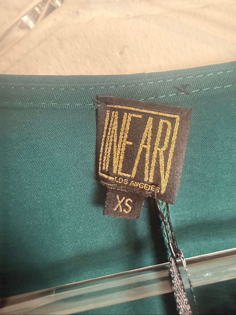 Linear Collection Los Angeles NWT Emerald Green Ruched Sleeve Shift Midi Dress X - Picture 4 of 5